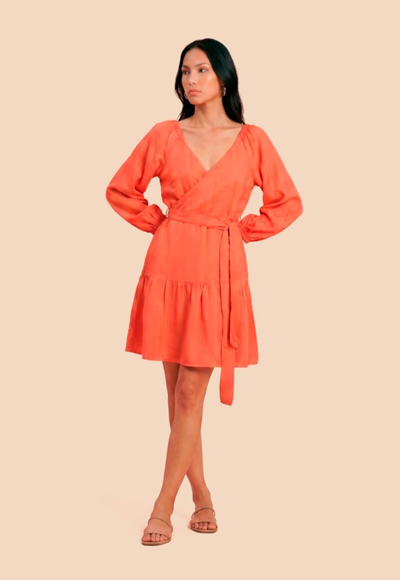 Vestido Curto Liso Transpasse Vista Frontal