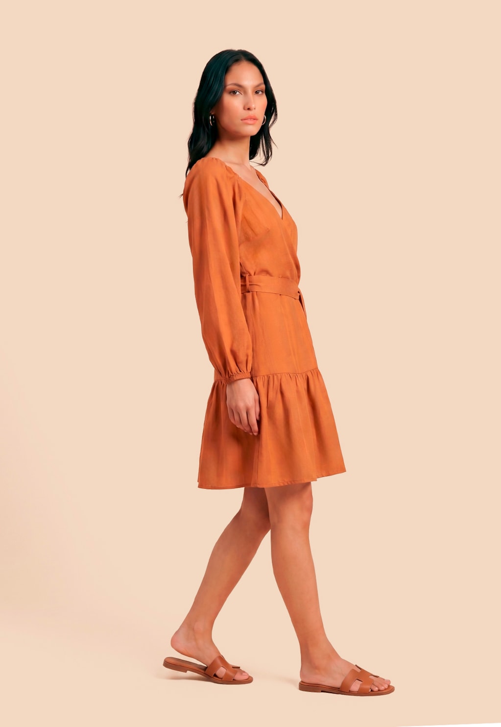 Vestido Curto Liso Transpasse