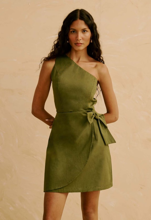 Vestido Curto Liso Um Ombro Só   Vista Frontal