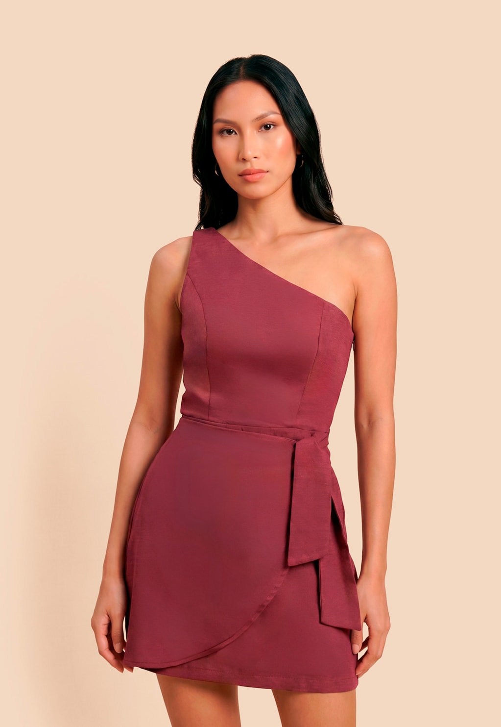 Vestido Curto Liso Um Ombro Só  