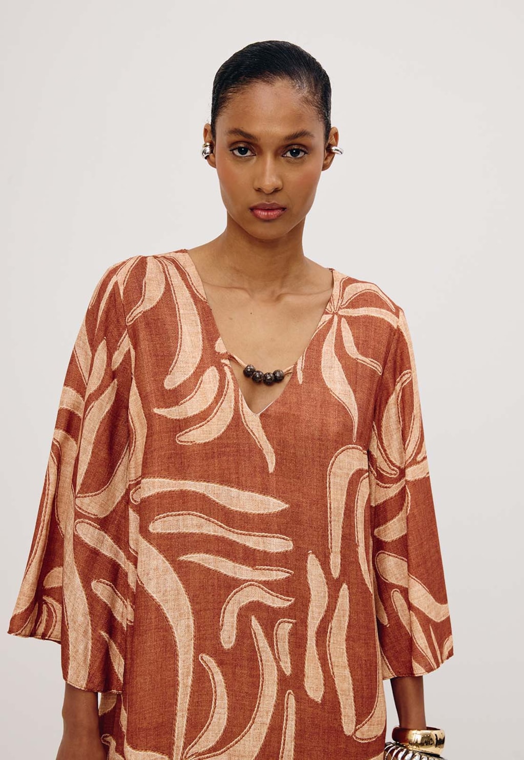 Vestido Curto Manga Aberta Estampado Yucca