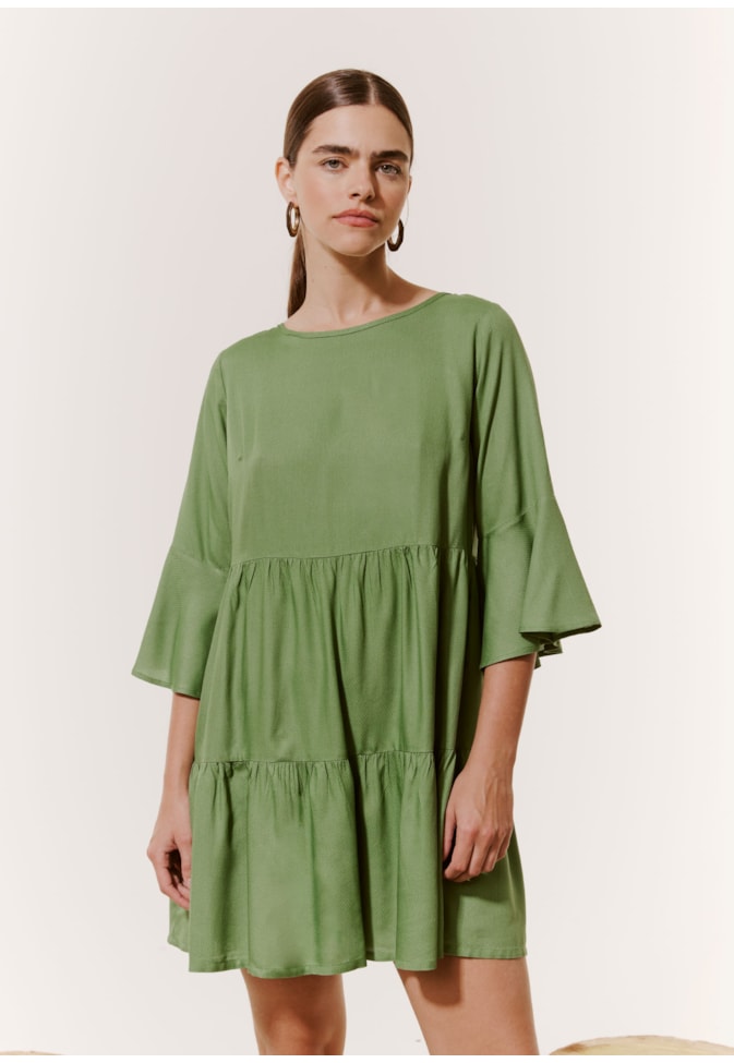 Vestido Curto Manga Ampla