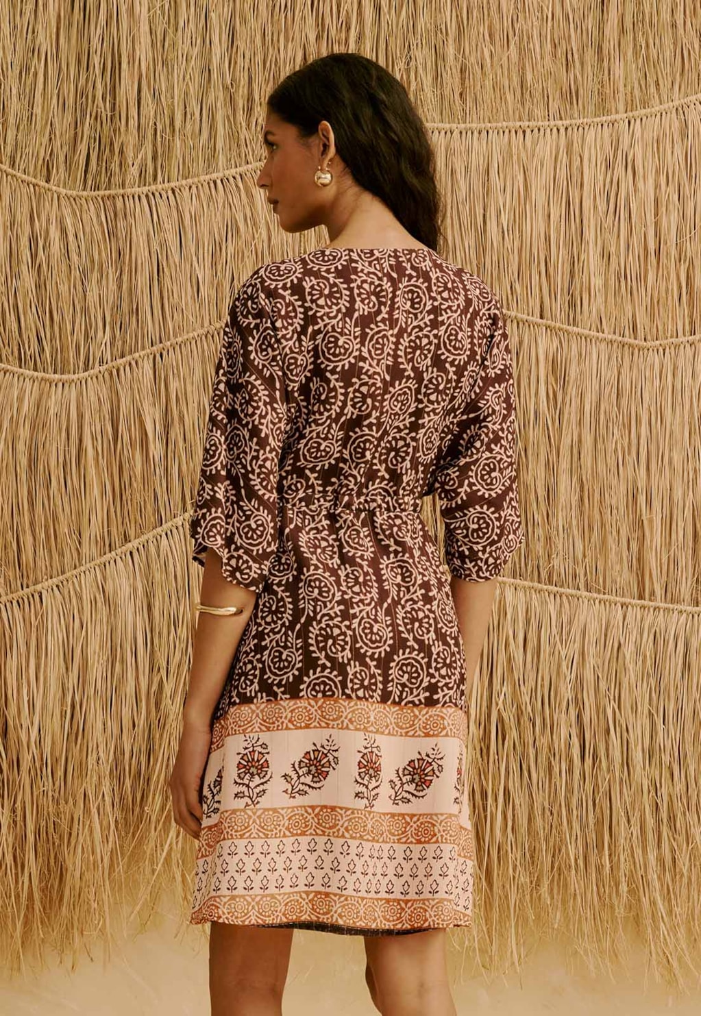 Vestido Curto Manga Ampla Estampado Kala