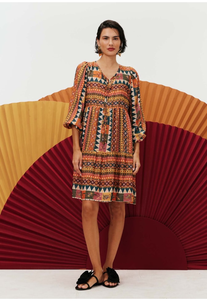 Vestido Curto Manga Comprida Estampado Batucalê