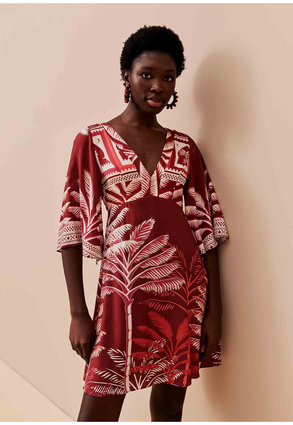 Vestido Curto Manga Kimono Estampado Zapata