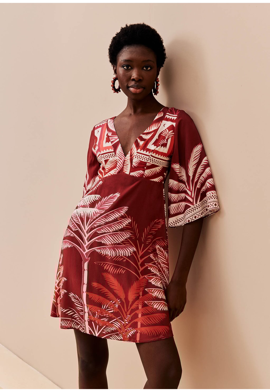 Vestido Curto Manga Kimono Estampado Zapata