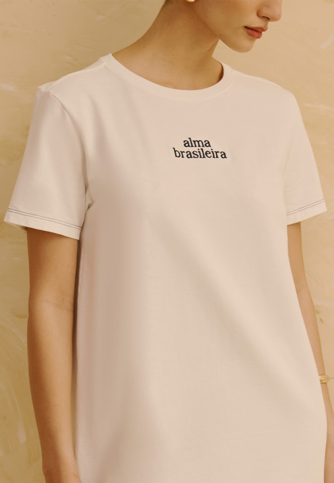 Vestido Curto Moletinho Bordado 