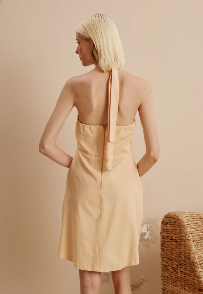 Vestido Curto Ponteira Decote