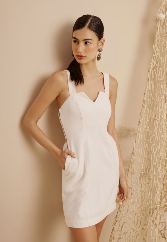 Vestido Curto Sarja Liso Vista Frontal