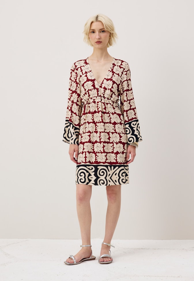 Vestido Curto Túnel Cintura Estampado Asteca