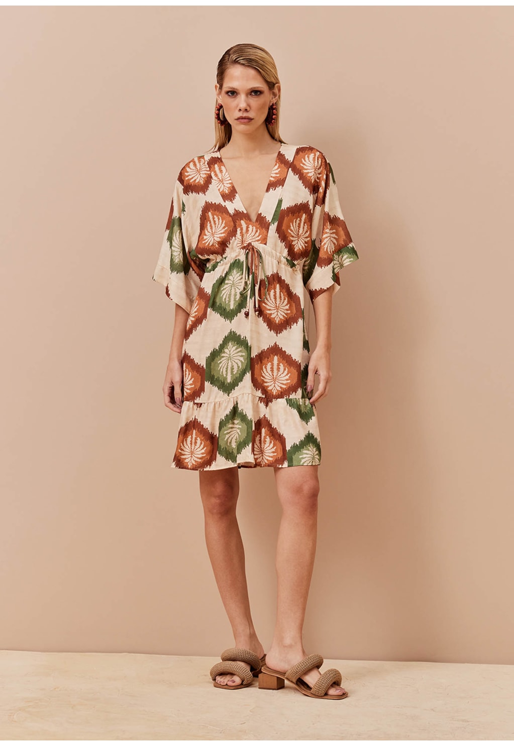 Vestido Curto Túnel Estampado Andina