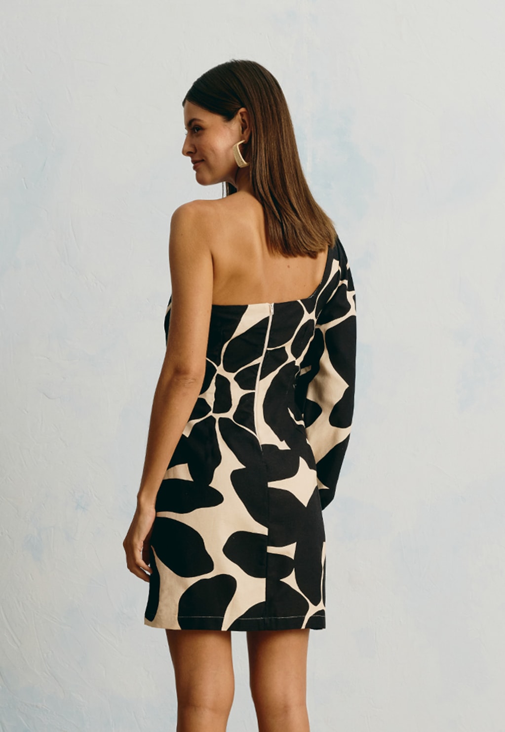 Vestido Curto Um Ombro Só Estampado Aurora Floral