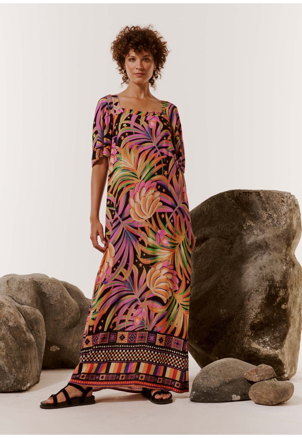 Vestido Decote Quadrado Estampado Lobeira