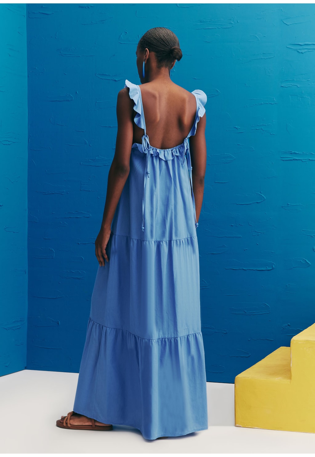 Vestido Detalhe Babados