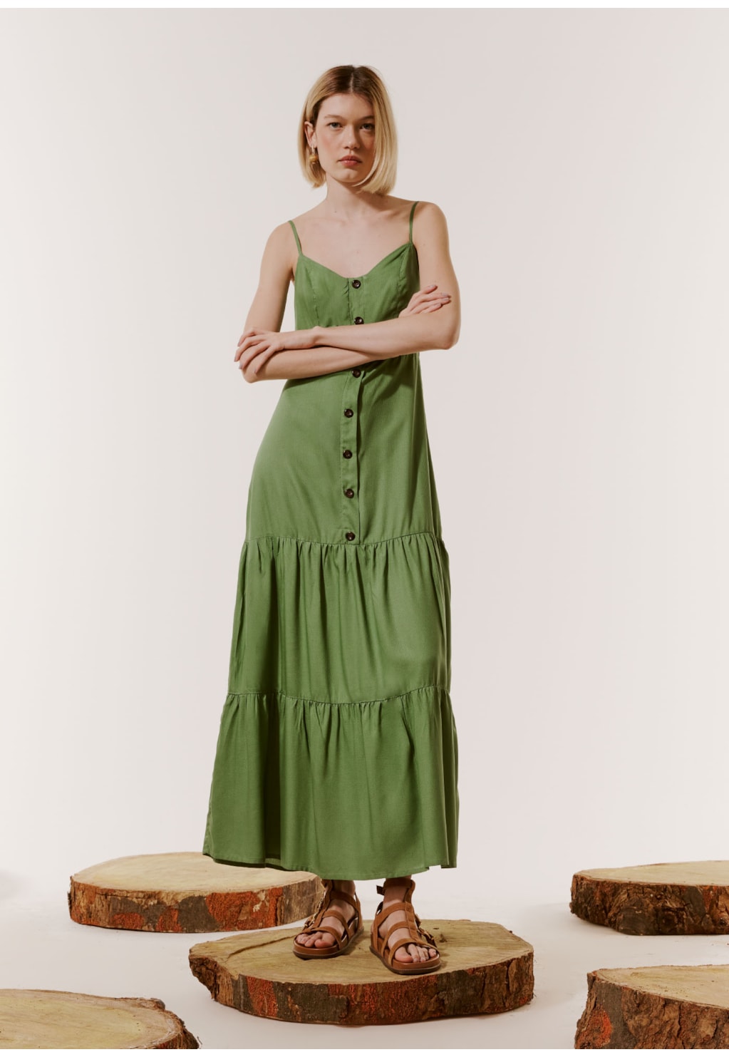 Vestido Longo Alça Fina Botões