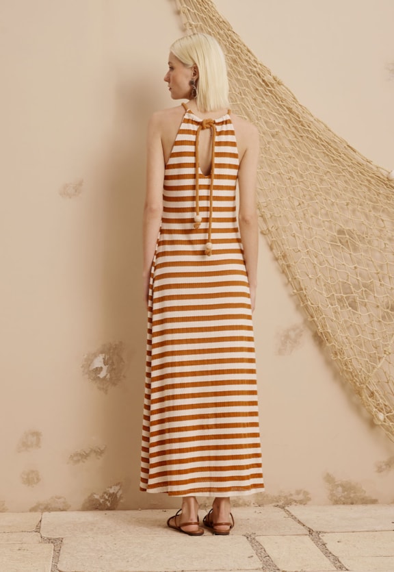 Vestido Longo Amarração Corda Vista Traseira