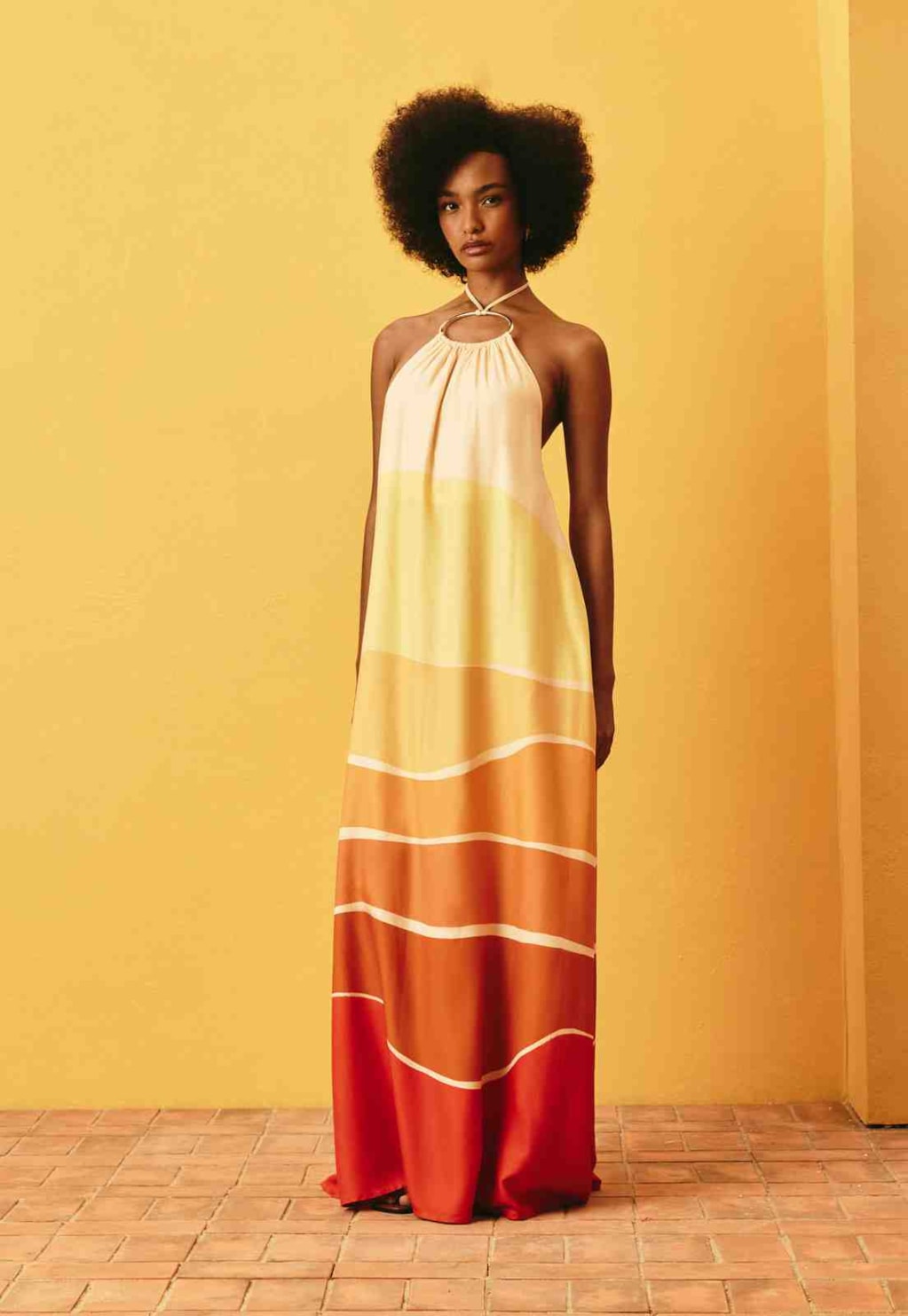 Vestido Longo Argola Estampado Tropicália