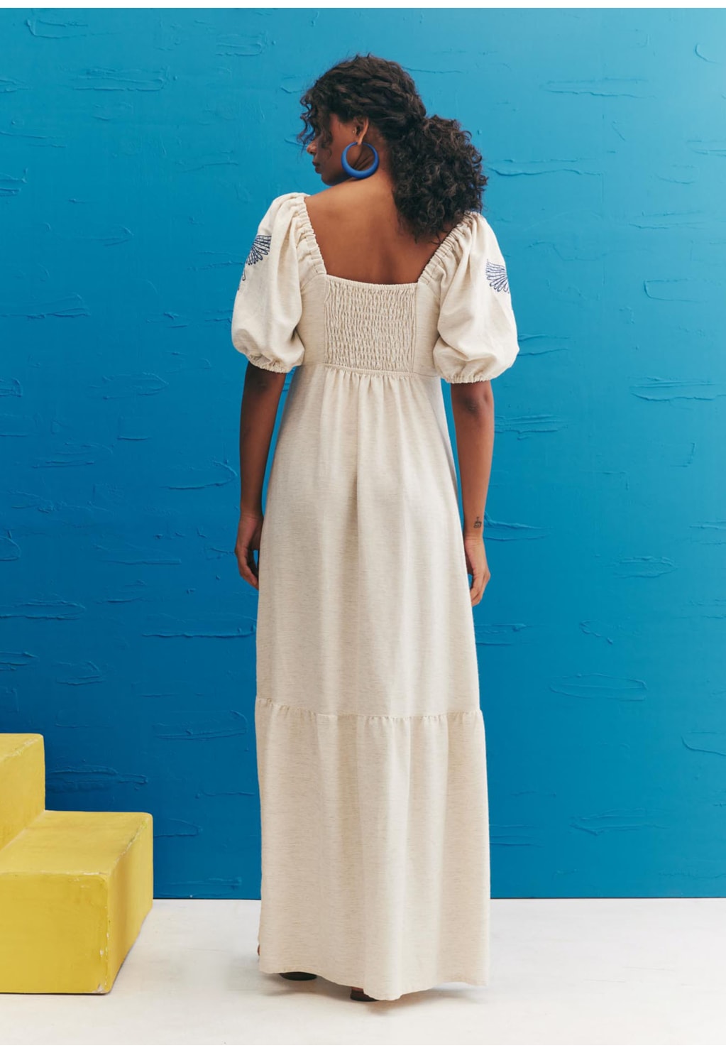 Vestido Longo Bordado Pássaros Espelhados