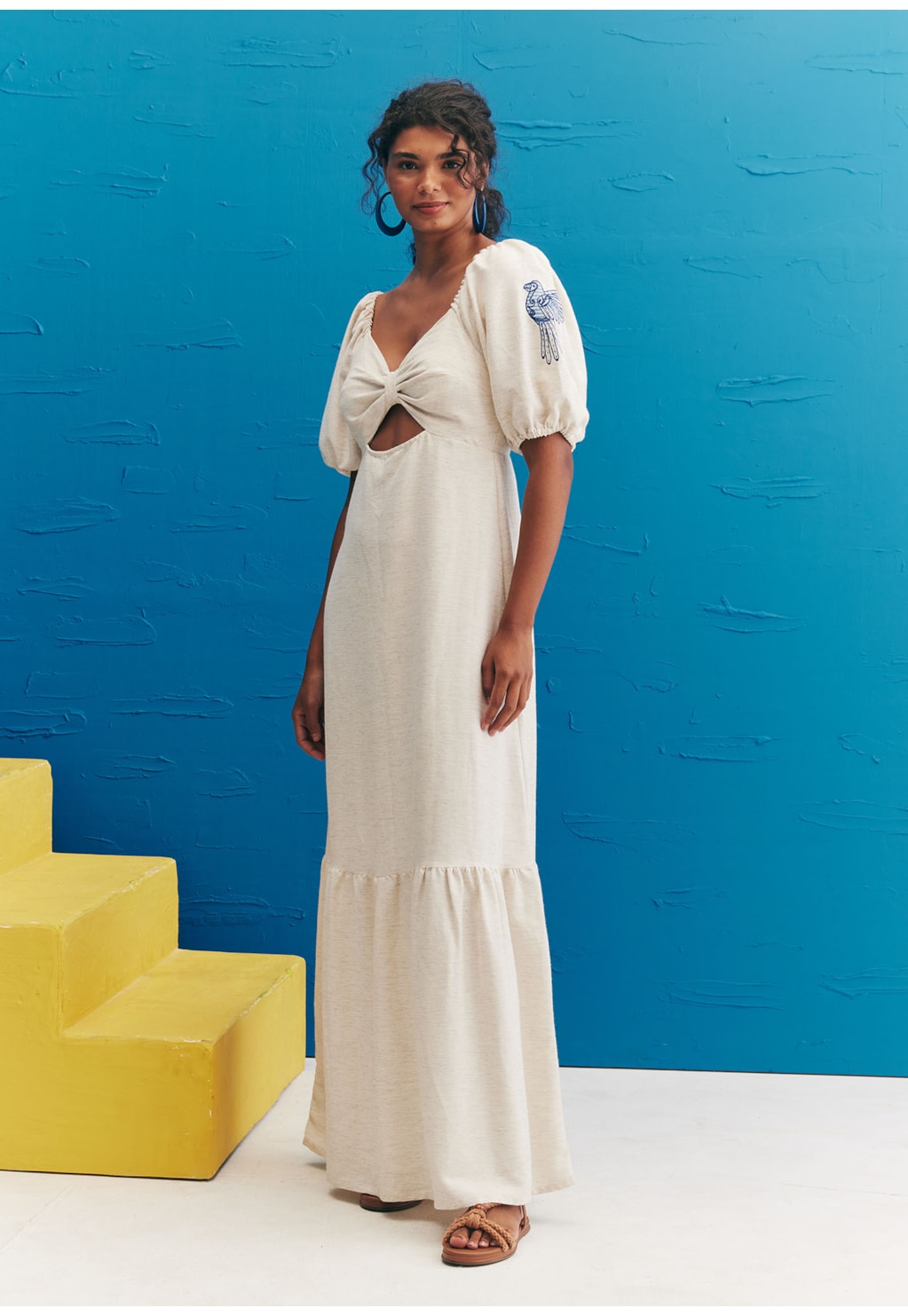 Vestido Longo Bordado Pássaros Espelhados