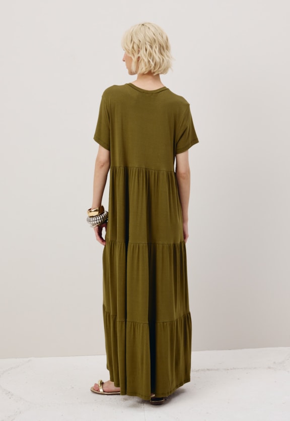 Vestido Longo Camisetão Vista Traseira