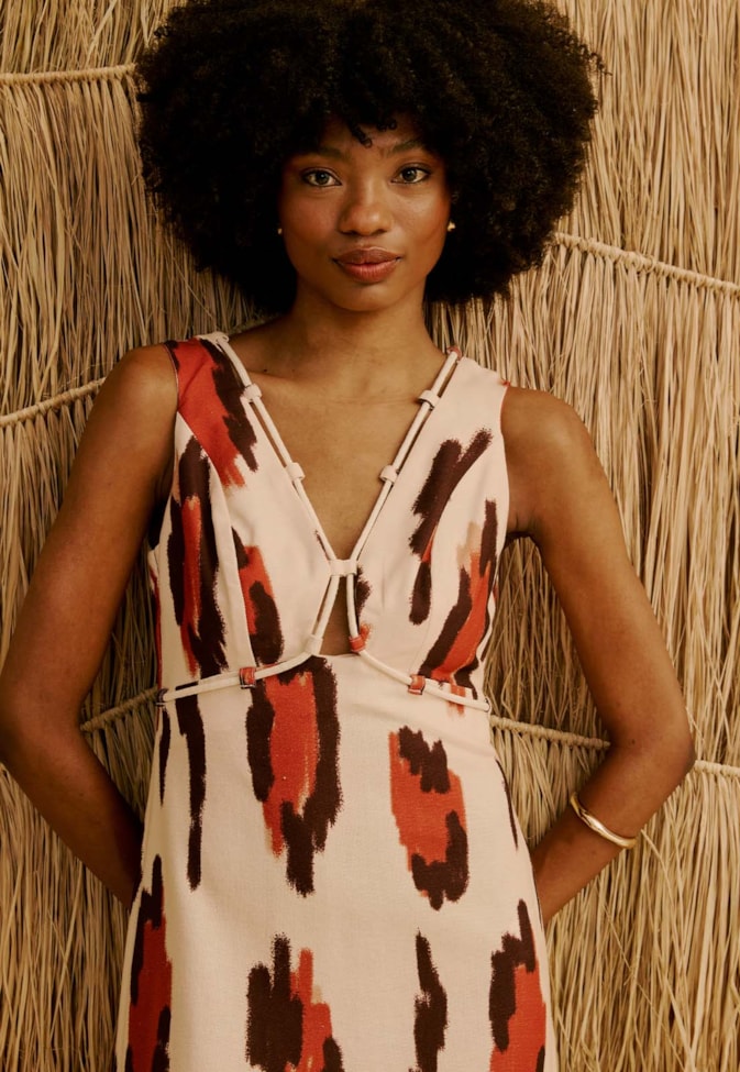 Vestido Longo com Detalhe Corda Estampado Chimu Off