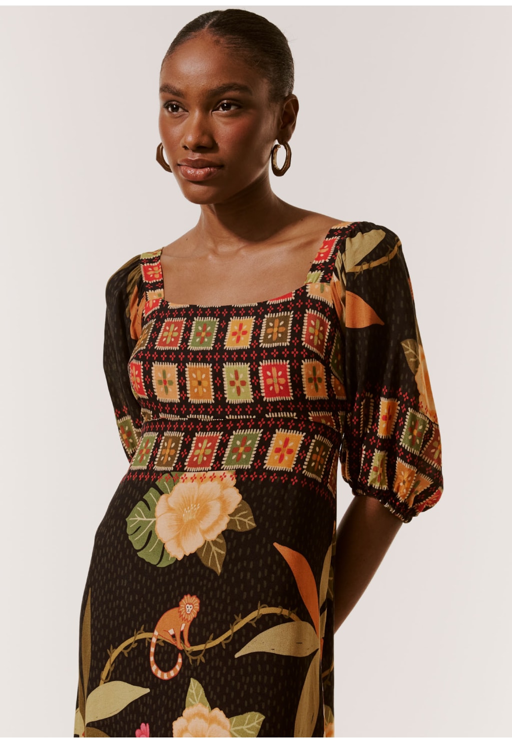 Vestido Longo com Mangas Bufantes Estampado Pequi