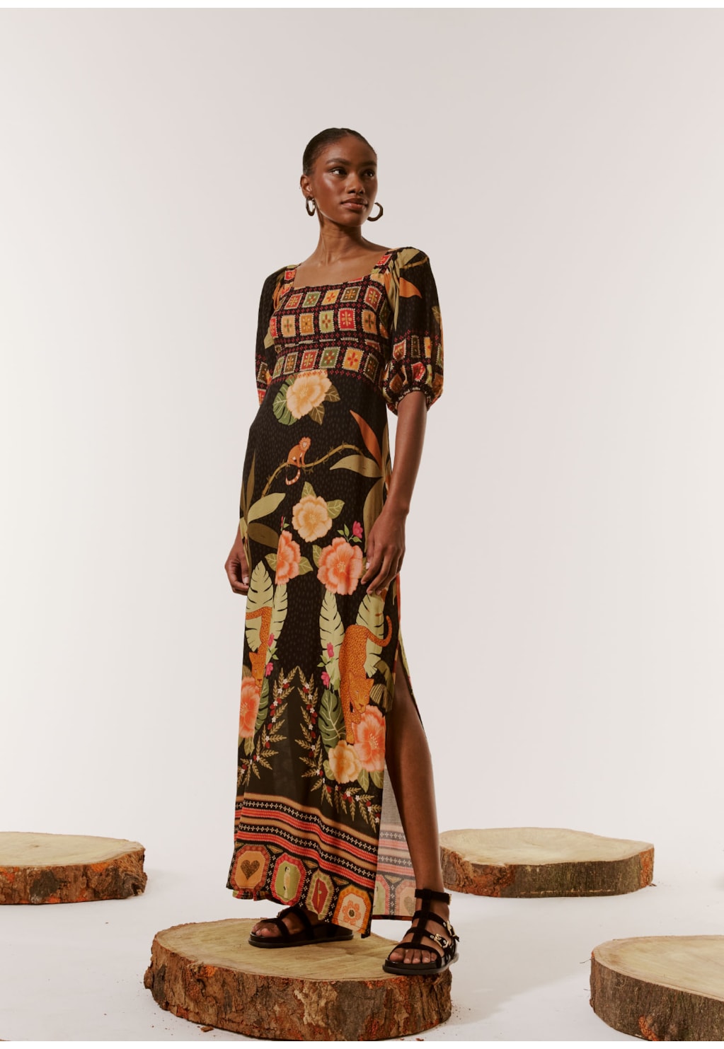 Vestido Longo com Mangas Bufantes Estampado Pequi