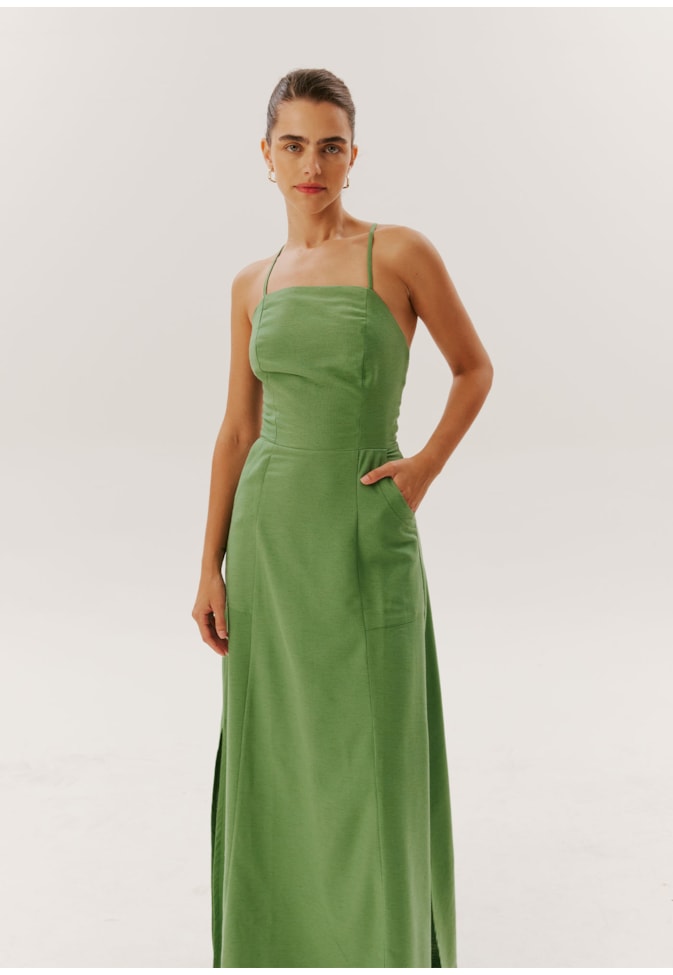 Vestido Longo Com Recortes