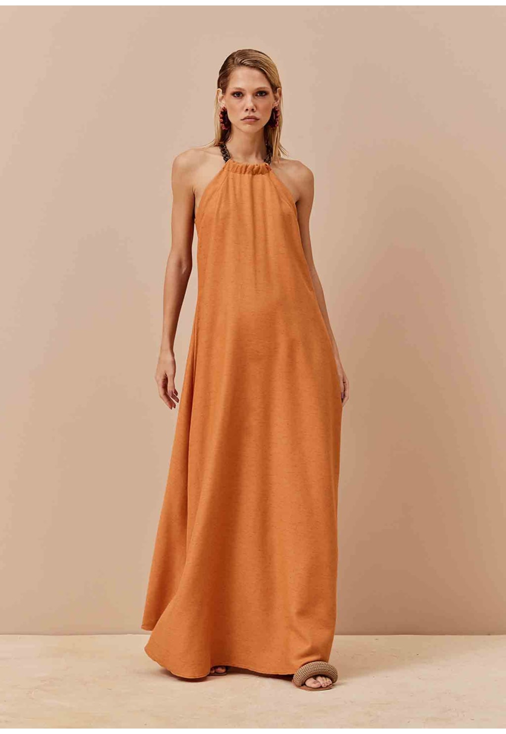 Vestido Longo Corrente Pescoço