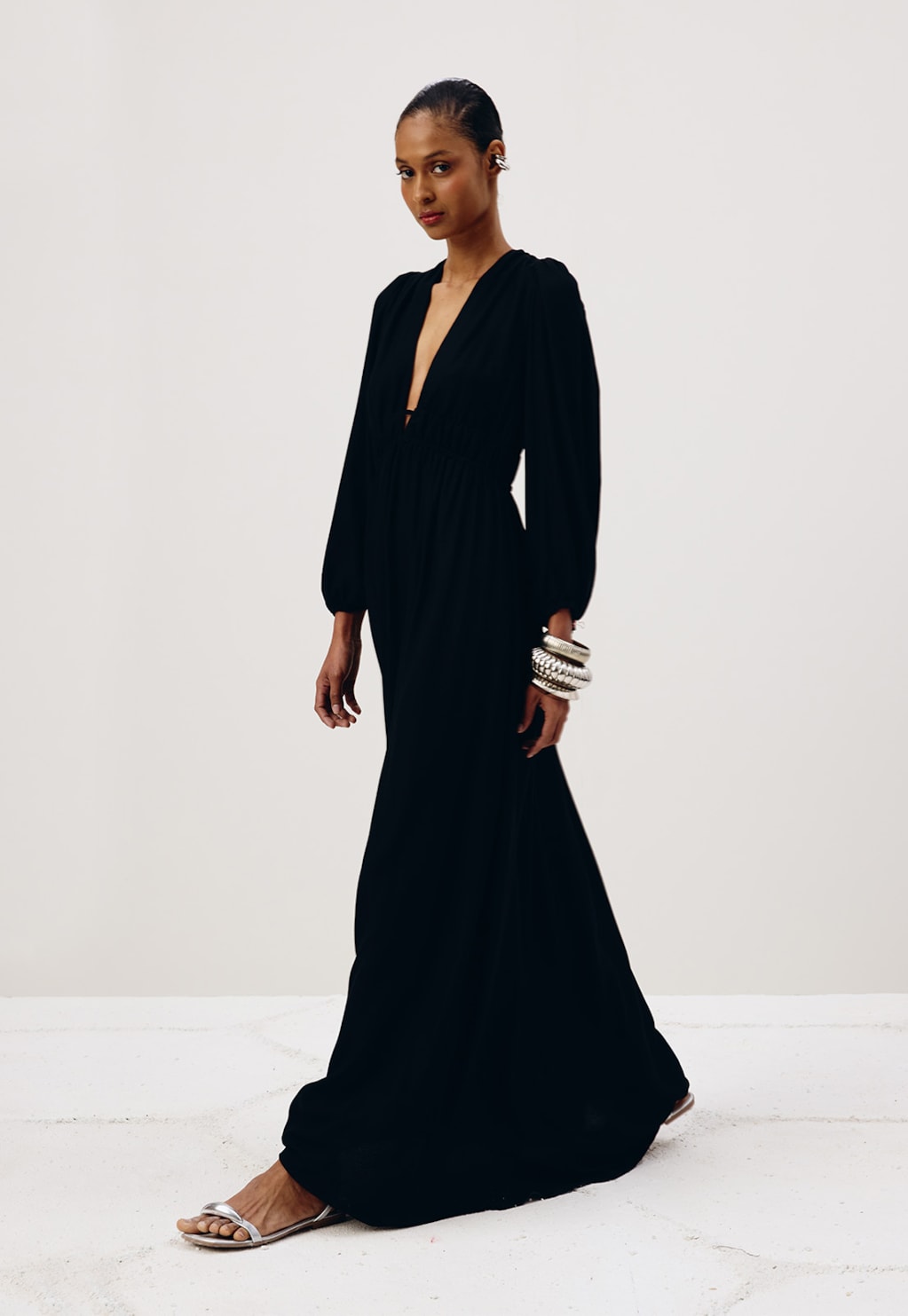 Vestido Longo Decotado