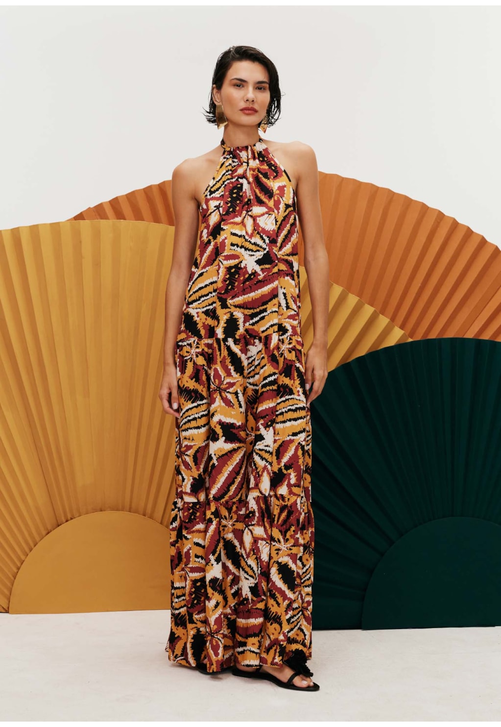 Vestido Longo Decote Alto Estampa Lambada