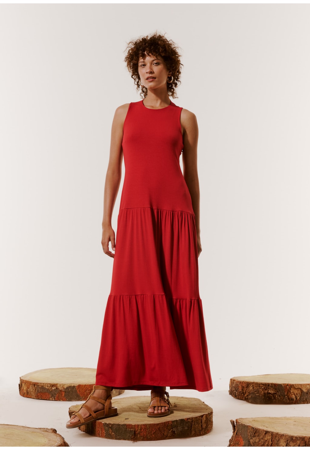 Vestido Longo Decote Alto Liso