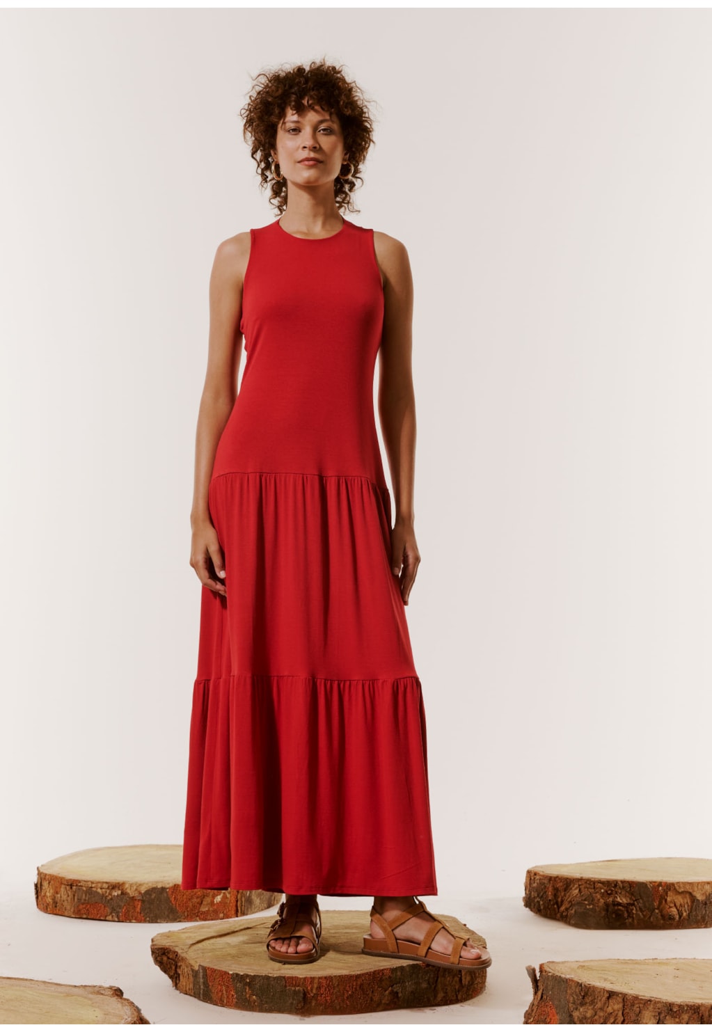 Vestido Longo Decote Alto Liso