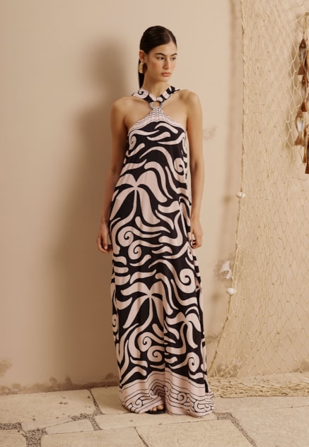 Vestido Longo Decote Argola Corda Liso Estampado Pororoca Vista Frontal