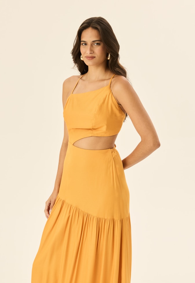 Vestido Longo Decote Assimétrico