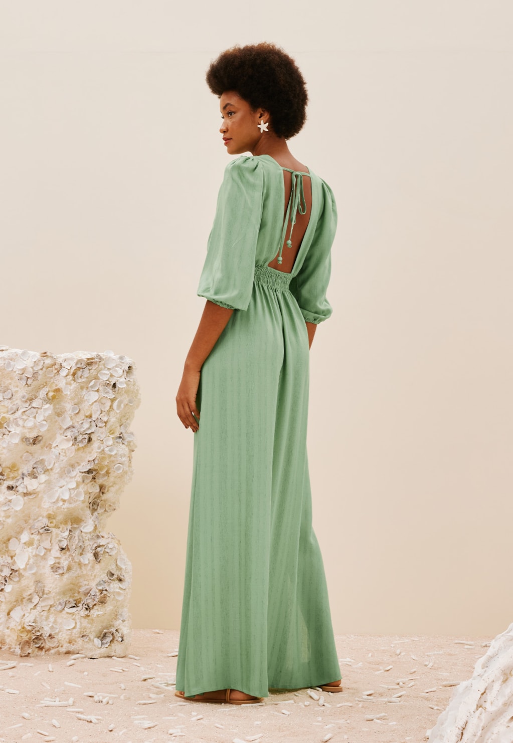 Vestido Longo Decote e Manga