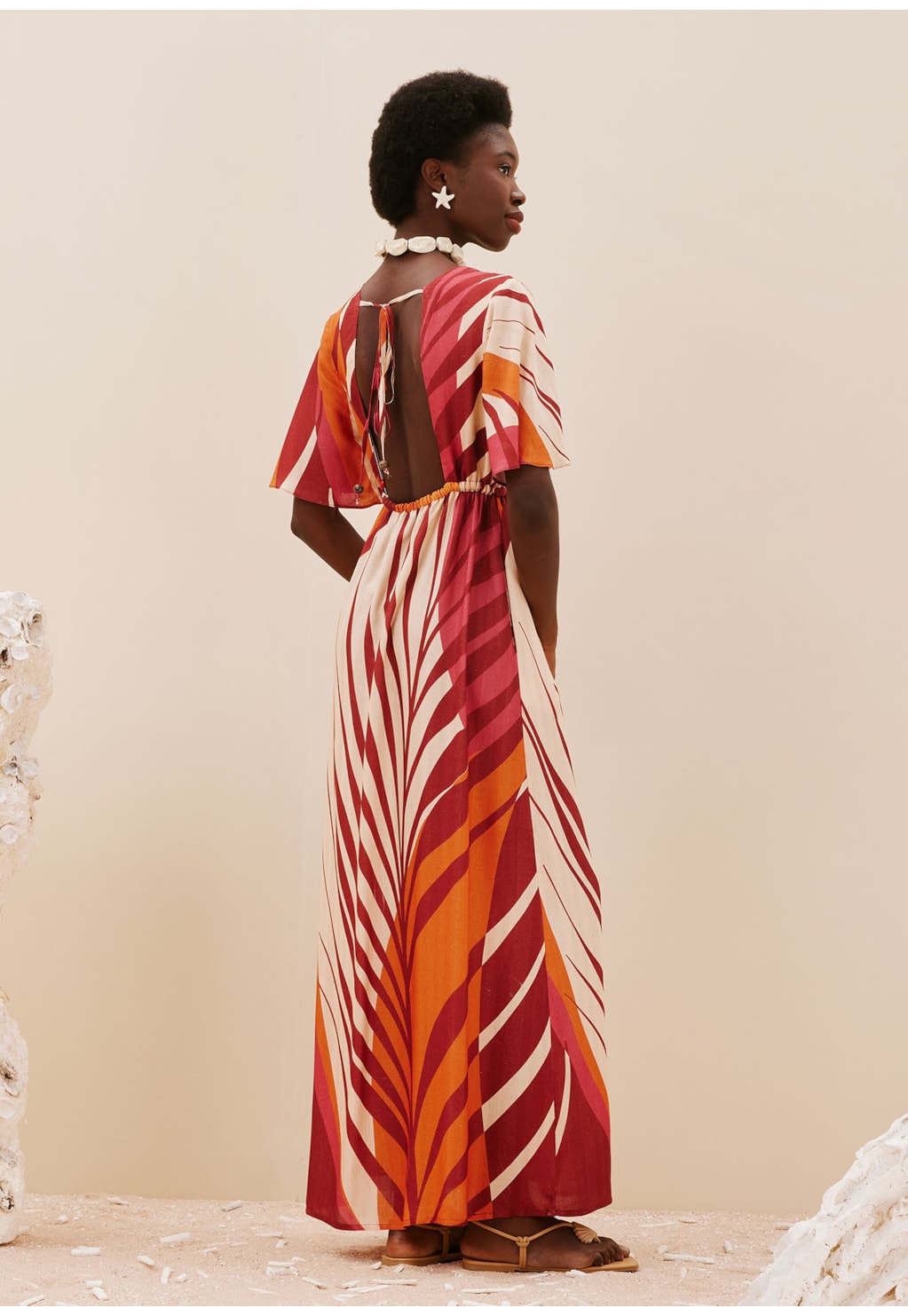 Vestido Longo Decote Pala Elástico Estampado Palm