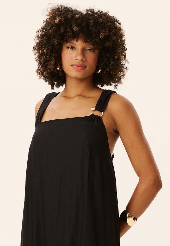 Vestido Longo Detalhe Argola