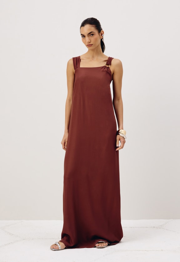 Vestido Longo Detalhe Argola Vista Traseira