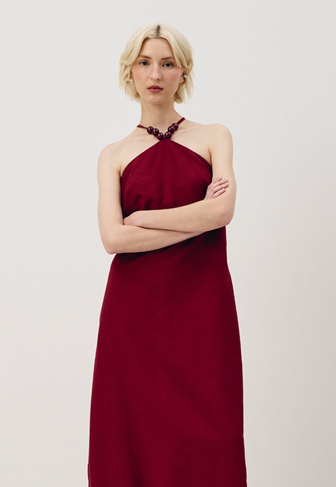 Vestido Longo Detalhe Contas Decote