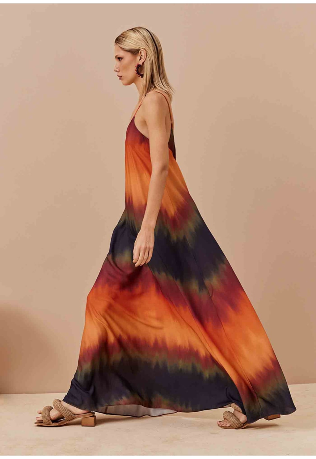 Vestido Longo Detalhe Costas Estampado Purmamarca