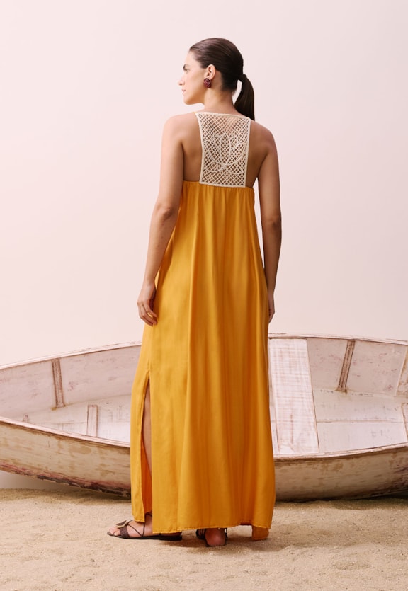 Vestido Longo Detalhe Vitória-Régia Vista Traseira