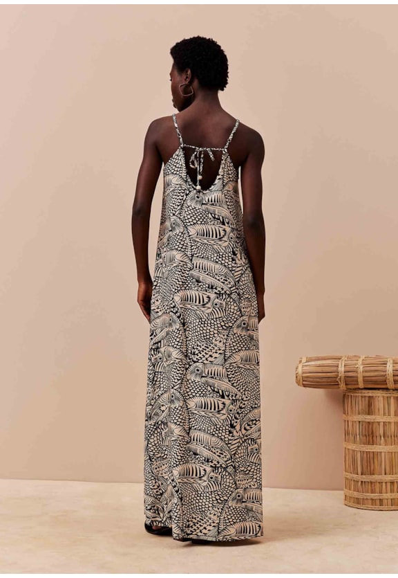 Vestido Longo Detalhes Pedras Estampado Tucán Vista Traseira