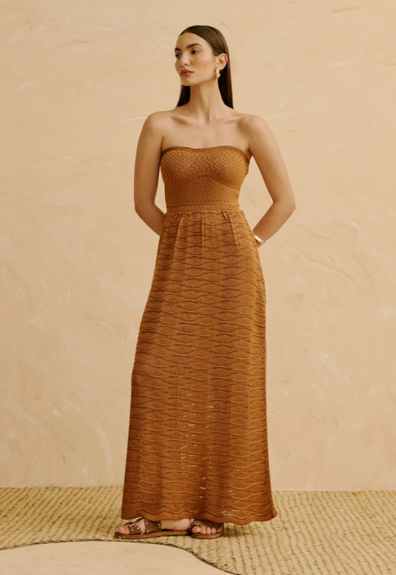 Vestido Longo em Tricot Sem Alça Vista Frontal