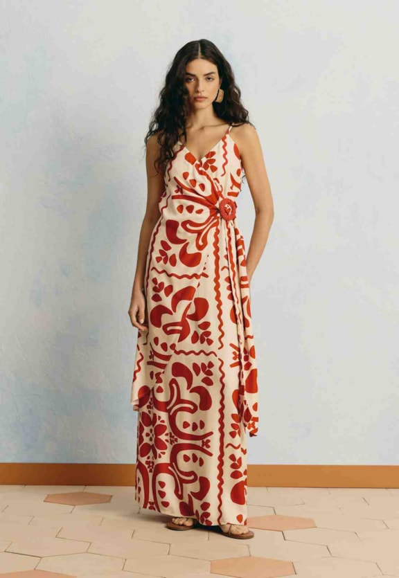 Vestido Longo Fivela Estampado Wayu Vista Frontal