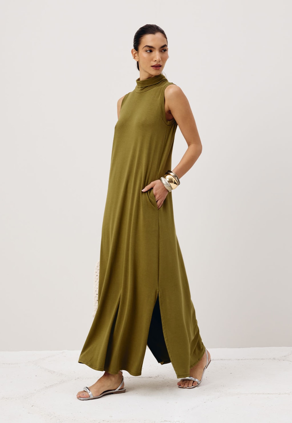 Vestido Longo Gola Alta