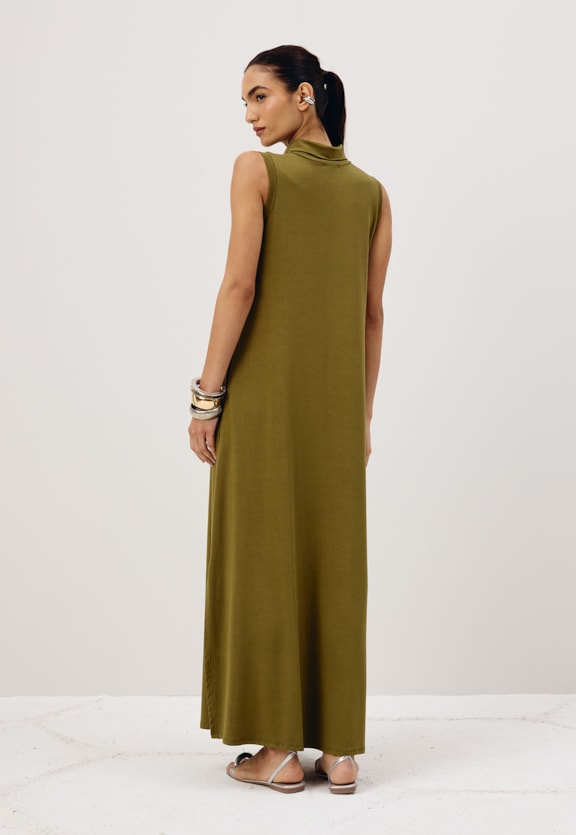 Vestido Longo Gola Alta Vista Traseira