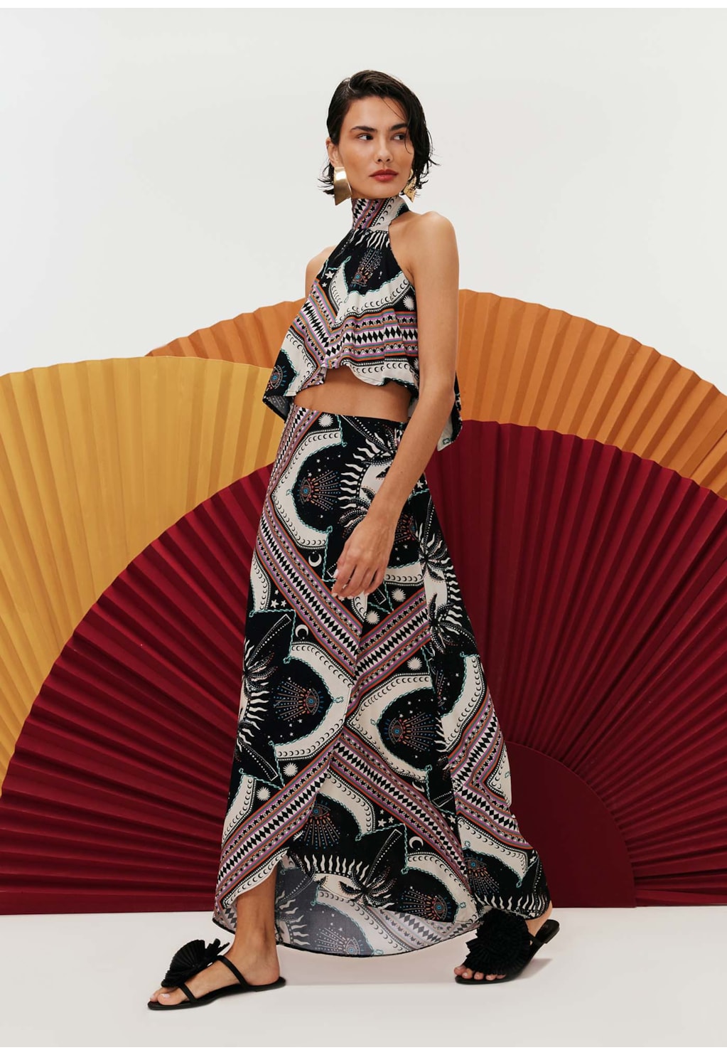 Vestido Longo Gola Alta Estampado Cúmbia