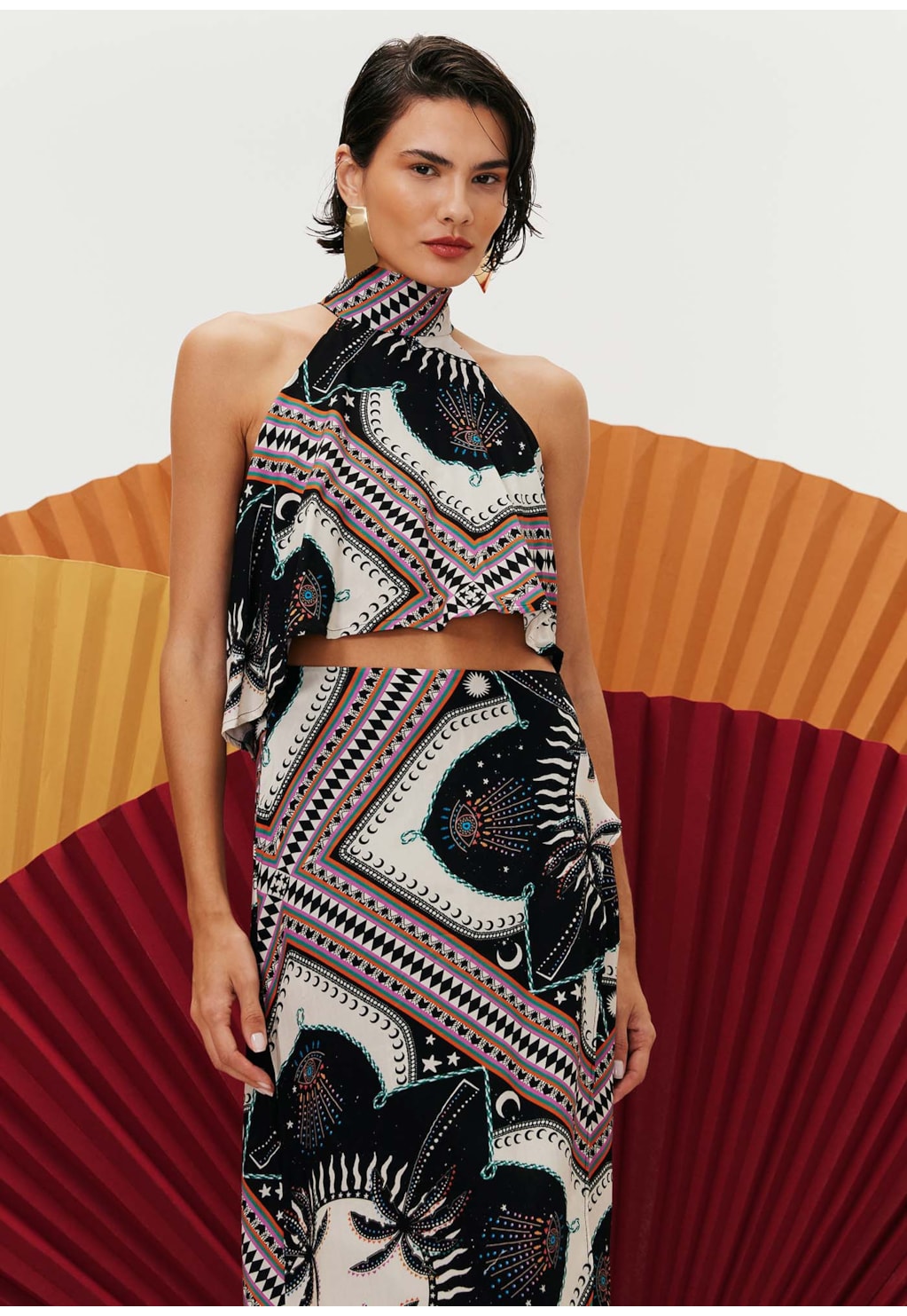 Vestido Longo Gola Alta Estampado Cúmbia