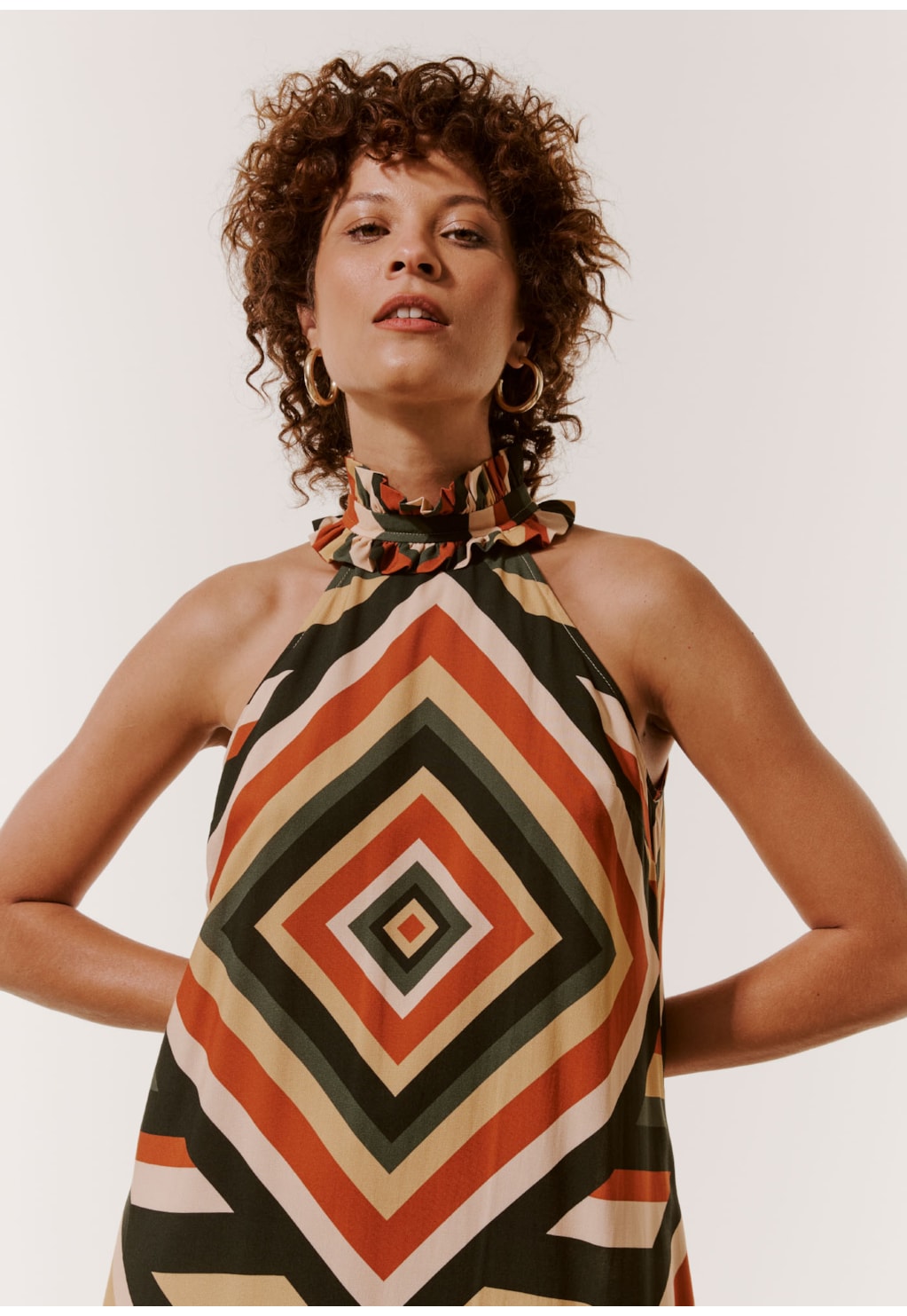 Vestido Longo Gola Alta Estampado Igarapés